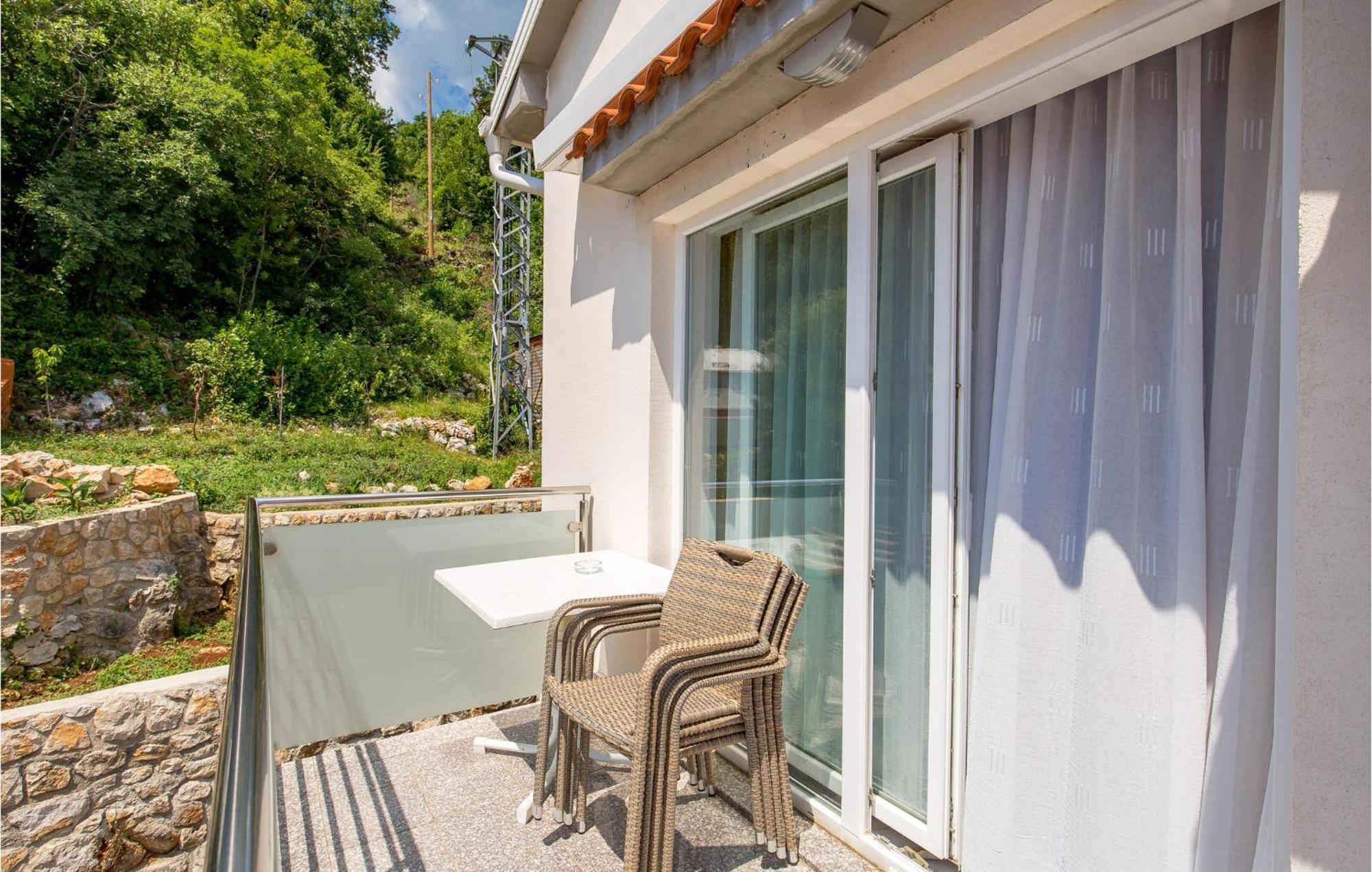 1 Bedroom Gorgeous Apartment In Moscenicka Draga Exterior photo